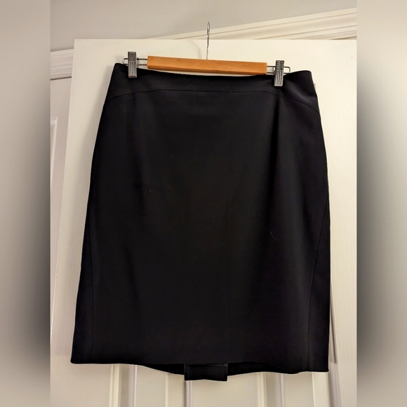 Ann Taylor Dresses & Skirts - Ann Taylor Pencil Skirt